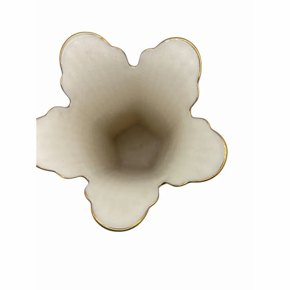 Lenox Meridian Collection Vase Ivory Ribbed Fluted 24K Gold Trim